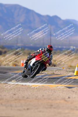 media/Dec-17-2023-CVMA (Sun) [[bf0c04832d]]/Race 2 Amateur Supersport Open/